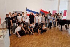 IMG-cb5b26c7dc417116face8c8941bc4a81-V